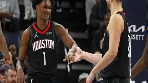 NBA巅峰对决：库里独挑大梁，挑战坎宁安领衔残阵！