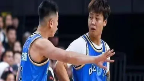 利物浦与诺丁汉森林战平，英超积分榜领先地位稳固未变